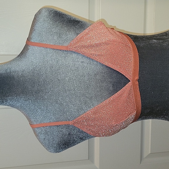 NWOT Urban Outfitters Sparkly Dark Peach 🍑 Bra - Picture 1 of 12